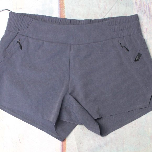 RYU Respect Your Universe Women's Aero Short in Asphalt MRSP $65 - Picture 1 of 3